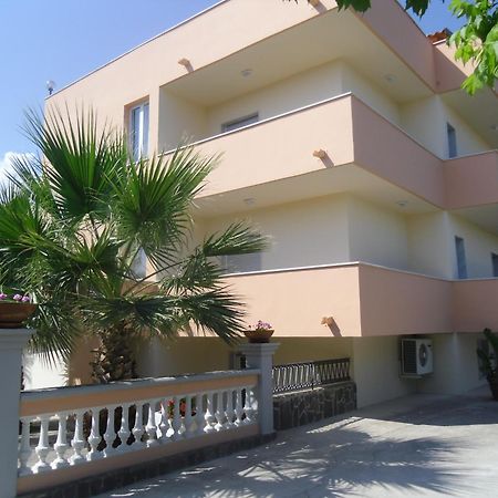 Villa Laura Residence Hotel Apartments & Studios Ascea Exteriör bild