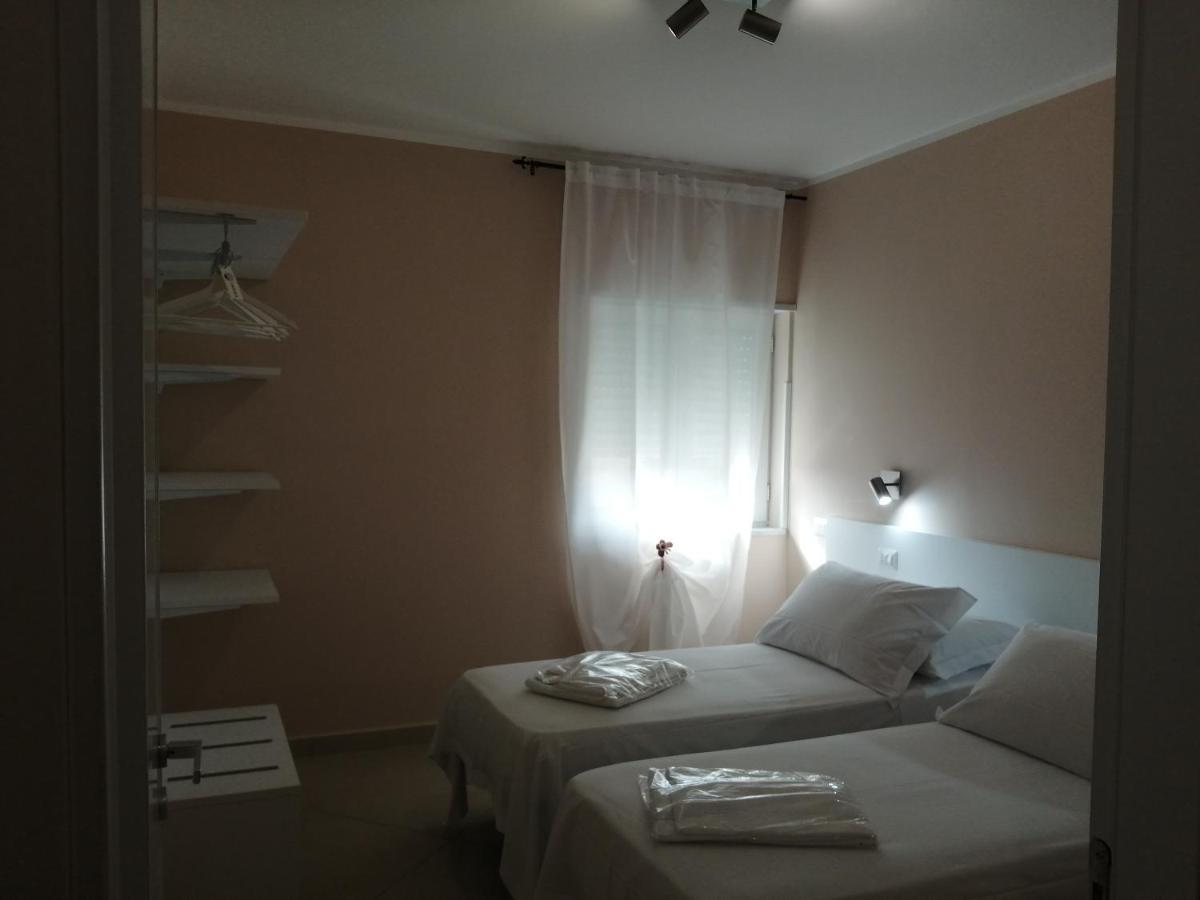 Villa Laura Residence Hotel Apartments & Studios Ascea Exteriör bild