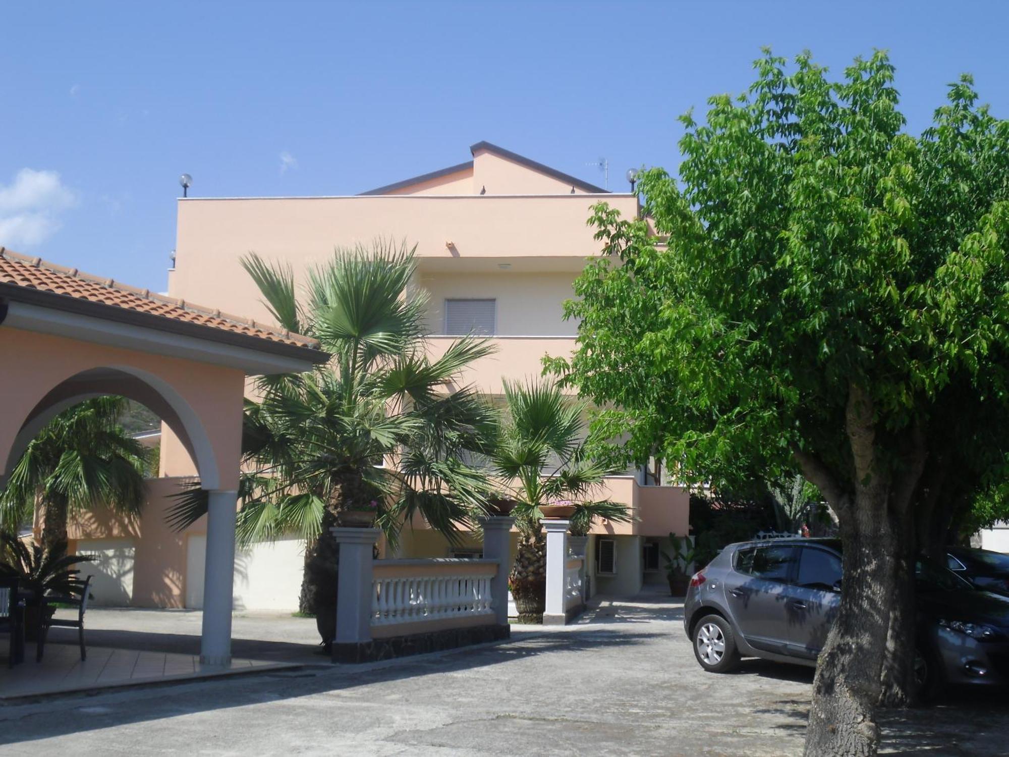 Villa Laura Residence Hotel Apartments & Studios Ascea Exteriör bild